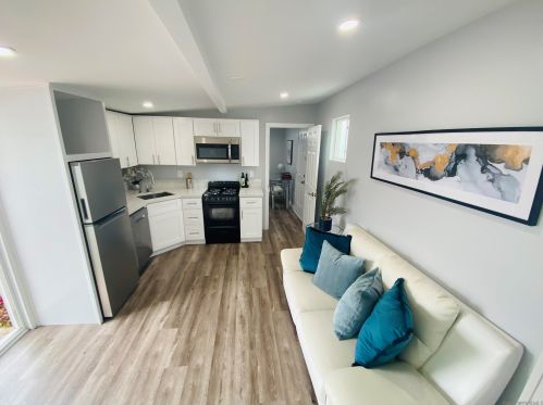 1333 Nashville St, San Diego CA 92110-3712 exterior