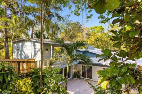 45 Liberty Ln, Naples, FL 34112-7323