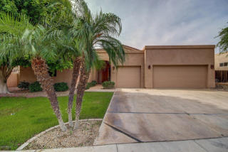 6031 Robin Ln, Glendale, AZ 85310-5726