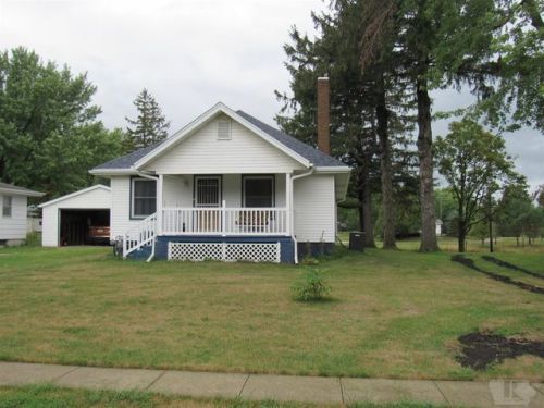 106 Eugene St, Zion, IA 50858-8303