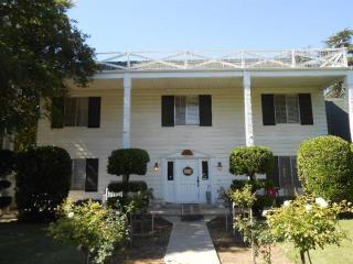 5431 Heaton Ave, Fresno, CA 93727-6023