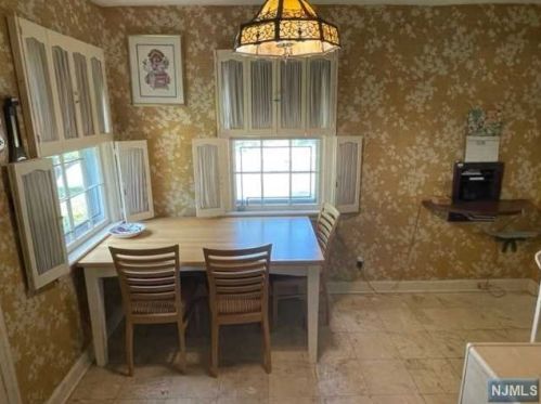 281 Lindbergh Blvd, Teaneck NJ  07666-6542 exterior