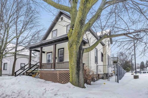 1079 Shawano Ave, Green Bay WI  54303-3062 exterior