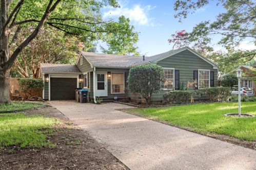 6312 Kenwick Ave, Fort Worth, TX 76116-4631