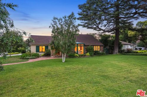 900 Kenneth Rd, Glendale, CA 91202-1421