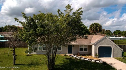 1634 Higdon Ct, Fort Pierce, FL 34952-7503