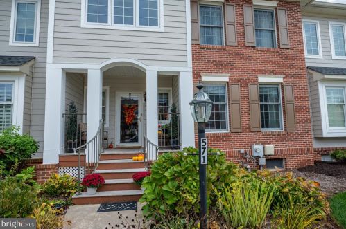 571 Cricket Ln, Downingtown, PA 19335-4853