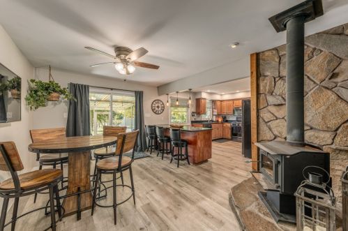 7750 Martha Cir, Waterford WI  53185-2039 exterior