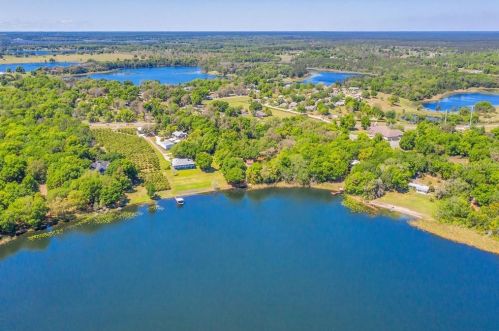 18200 Lake Gibson Ln, Umatilla, FL 32784-7120