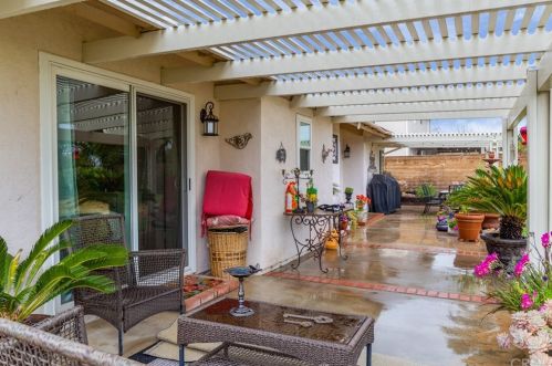 42371 Cosmic Dr, Temecula CA 92592-3282 exterior