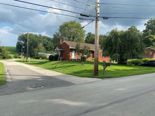 342 Vernon Dr, West Newton, PA 15089-1063