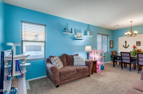 1637 Vineyard Plains Dr, Queen Creek AZ  exterior