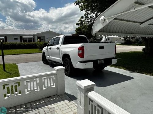 106 9th St, Boynton Beach FL  33426-4756 exterior