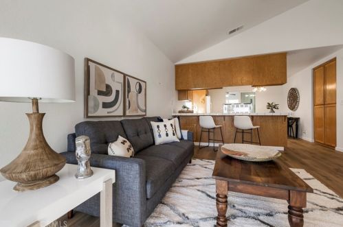 1056 Viceroy Dr, Chico CA  95973-8209 exterior