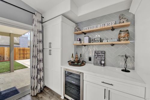 705 Wiegand Way, Liberty Farms CA  95620-4531 exterior
