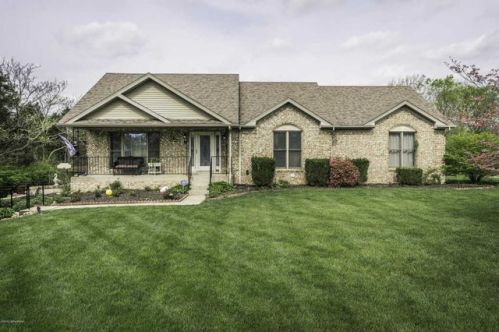 159 Darby Dan Cir, Mount Washington, KY 40047-7536