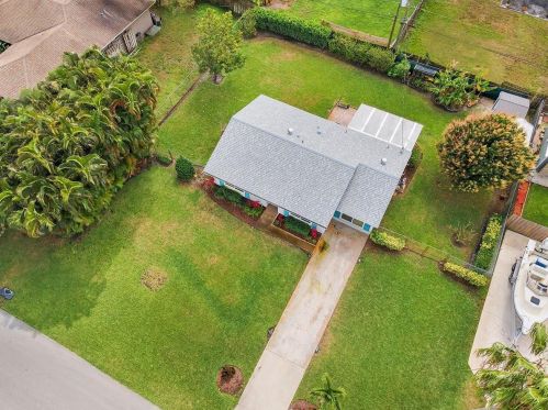 5324 Greenwood Dr, Delray Beach FL  33484-1133 exterior