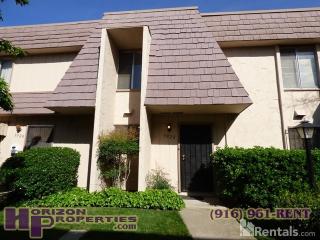 5922 Via Casitas, Carmichael CA  95608-6544 exterior