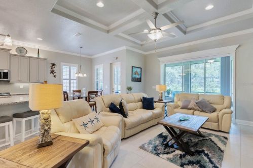 1017 Stoney Creek Dr, Lakeland FL  33811-2329 exterior