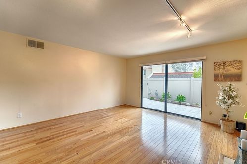 620 Black Walnut Way, La Habra CA  90631-5906 exterior