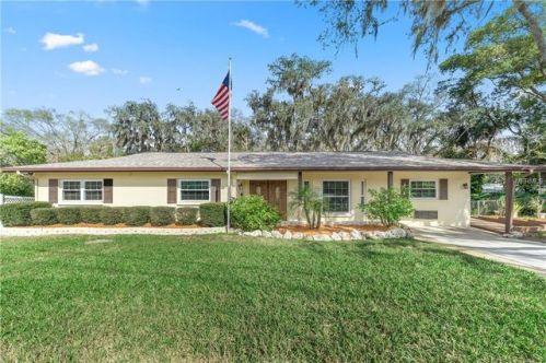 18710 Yocam Ave, Lutz, FL 33549-3815