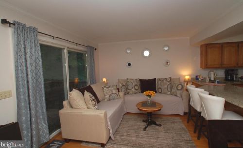 4825 Weatherhill Dr, Wilmington DE  19808-4376 exterior