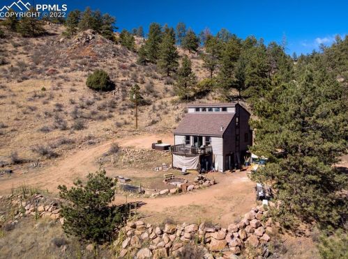 1063 Meadows Ln, Twin Rock, CO 80816-9199