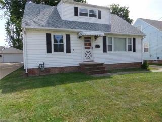 30110 Warren Rd, Willowick, OH 44092-1737