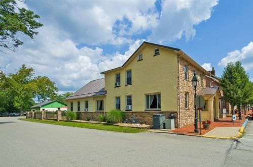101 Point St, Saltsburg, PA 15681-1113