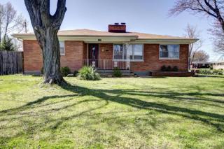 4300 Leaf Dr, Louisville, KY 40216-3933
