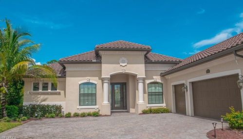 9522 Firenze Cir, Naples, FL 34113-8137