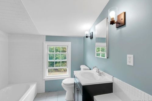 835 Farmington Ave, New Britain CT  06053-1349 exterior