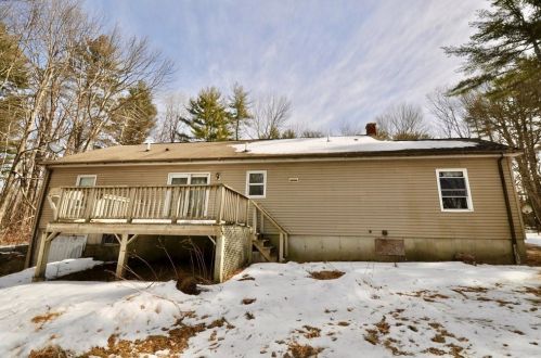 290 Hardwick Rd, Petersham MA 01366-9701 exterior