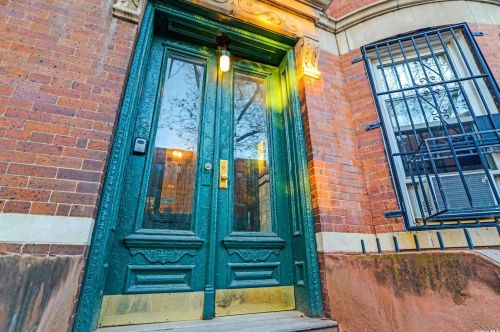 32-03 35th Ave, Long Island City, NY 11106-5019