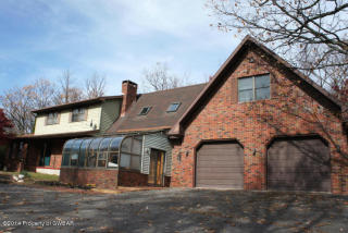 19 Ardennes Ln, Sugarloaf, PA 18249-3653