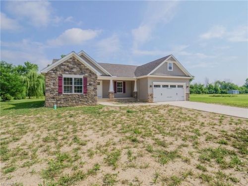 374 Reserve Ave, Elyria, OH 44074-9330