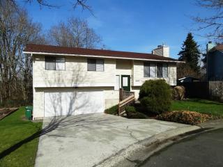 552 19th Pl, Kirkland WA  98033-4902 exterior