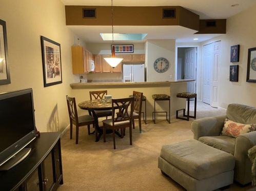 10280 Stephanie Way, Port Saint Lucie, FL 34987-1962