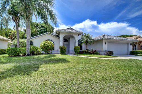 5682 Aspen Ridge Cir, Delray Beach, FL 33484-2584