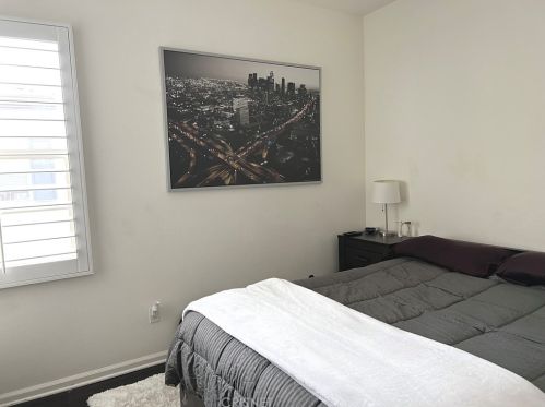 21737 Propello Dr, Santa Clarita CA  91350-8542 exterior