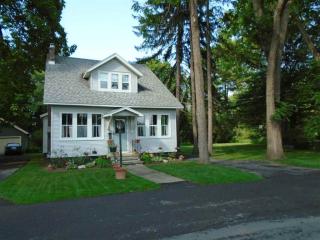 720 Dongan Ave, Schenectady, NY 12302-1332