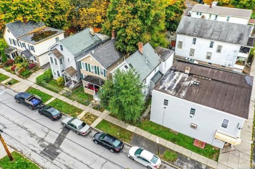 190 Winnikee Ave, Poughkeepsie NY  12601-2731 exterior