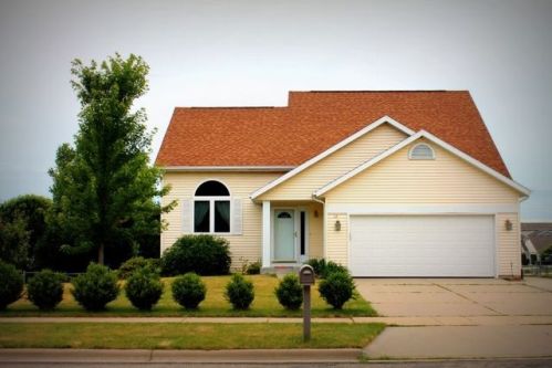324 Kerch St, Brooklyn, WI 53521-9030