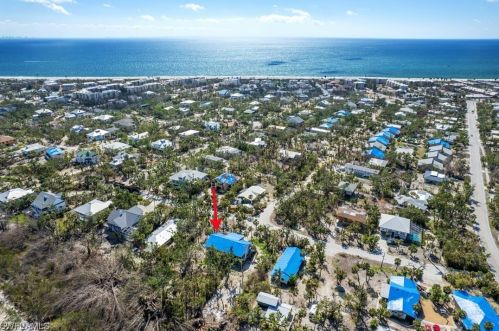 1198 Junonia St, Sanibel, FL 33957-6714