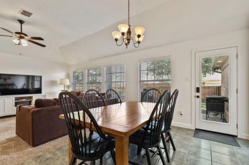 1424 Suzanne Dr, Allen TX  75002-5881 exterior