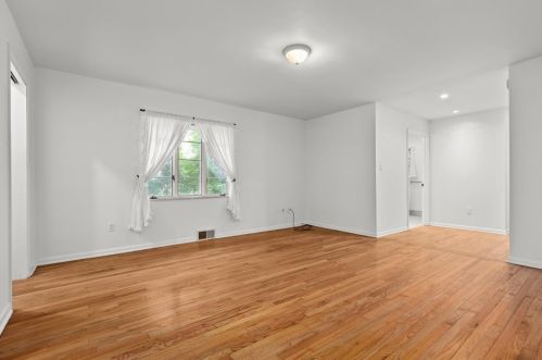 607 Poia Rd, Sewickley PA  15143-1046 exterior