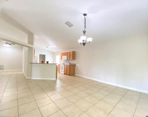 4839 18th St, Naples FL  34120-7426 exterior