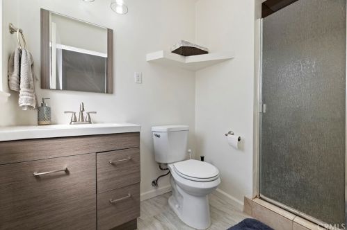 1006 Courtney Ave, Fullerton CA 92833-4461 exterior