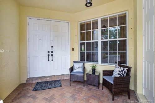 4553 132nd Ave, Hollywood, FL 33027-3165