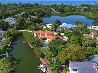 4415 Mangrove Pl, Sarasota, FL 34242-1227
